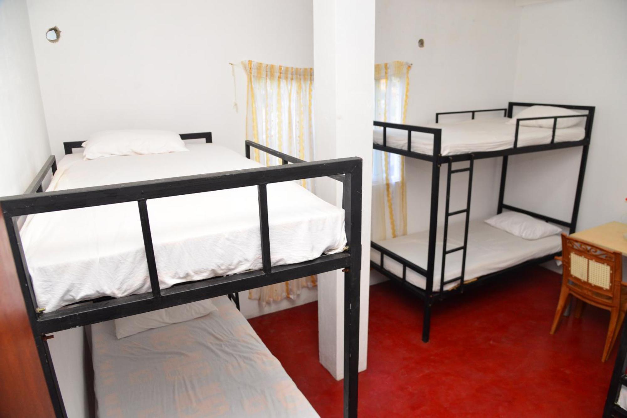 Lucky Beach Front Hostel ฮิกคาดูวา ภายนอก รูปภาพ